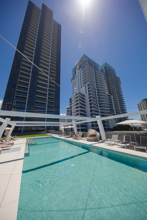Dayday Premier Apartments At 2663 Gold Coast Hwy, Broadbeach 外观 照片