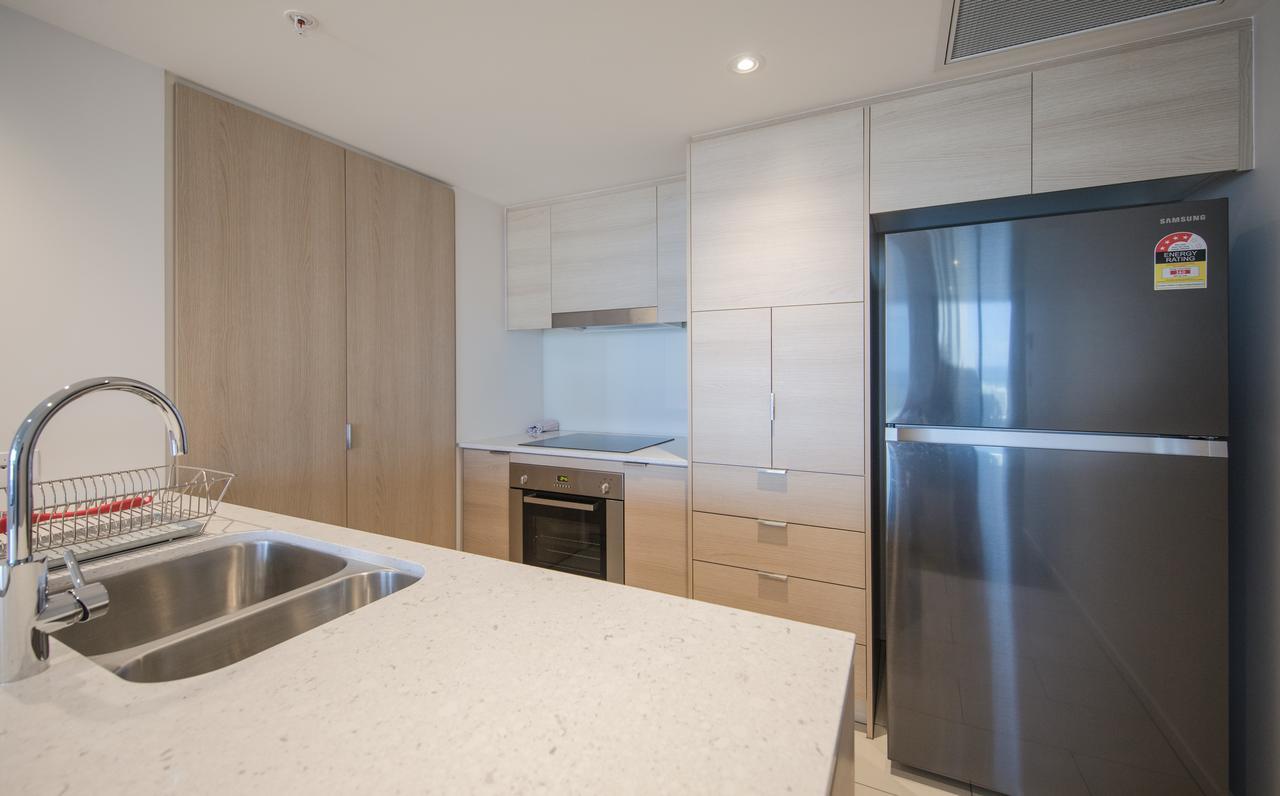 Dayday Premier Apartments At 2663 Gold Coast Hwy, Broadbeach 外观 照片